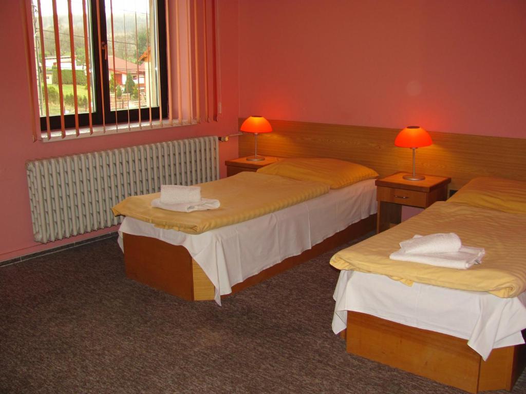 Hotel Isora اوسترافا الغرفة الصورة